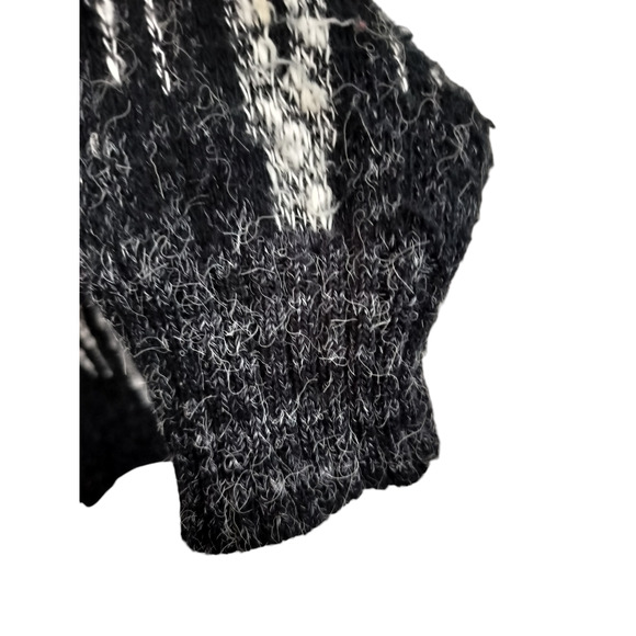 M555) Vintage Uniform Code Men's Fuzzy Black- White Wool Abstract Sweater XL - Picture 3 of 8